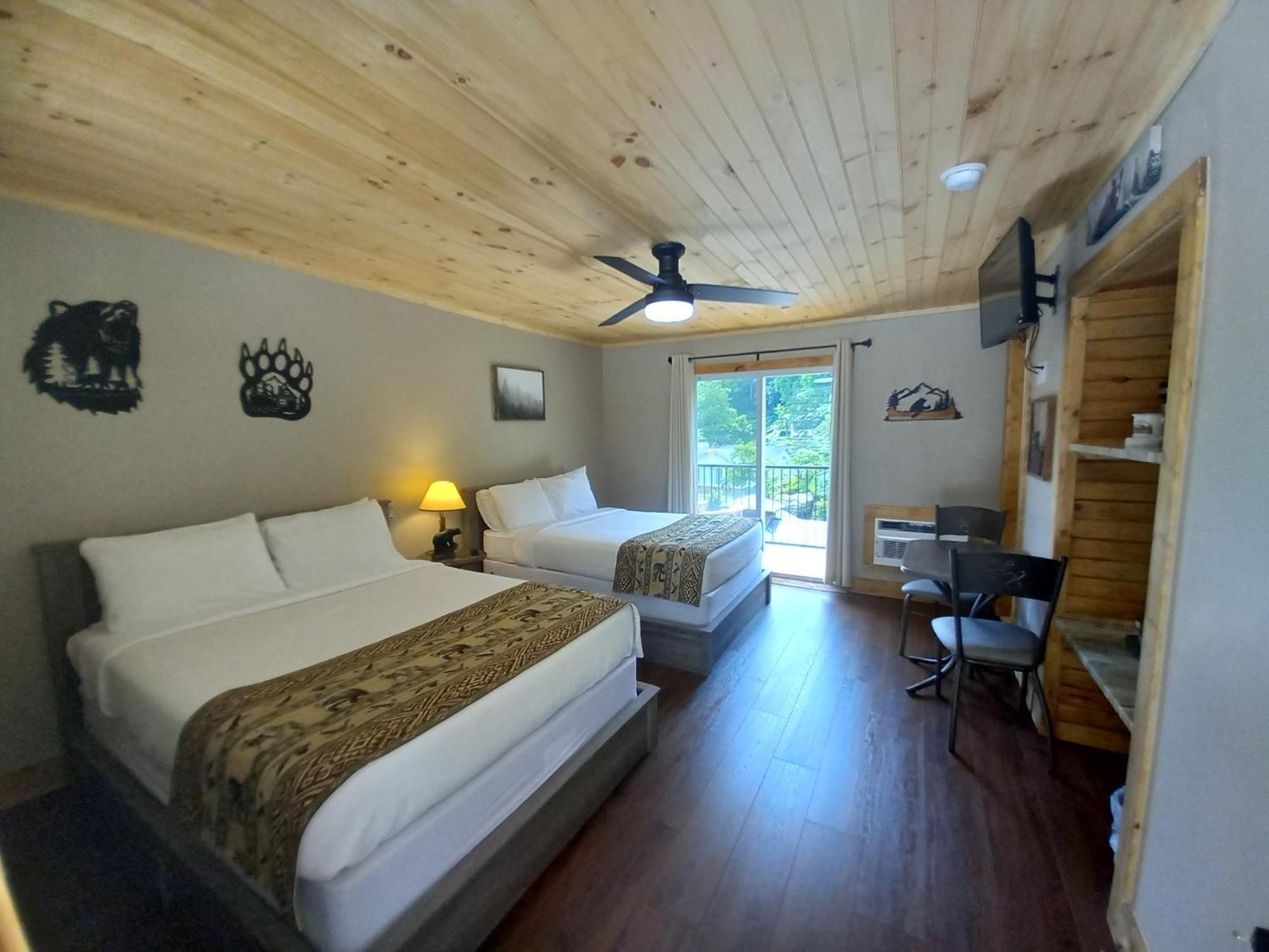 Carter Lodge - On The River Chimney Rock Extérieur photo