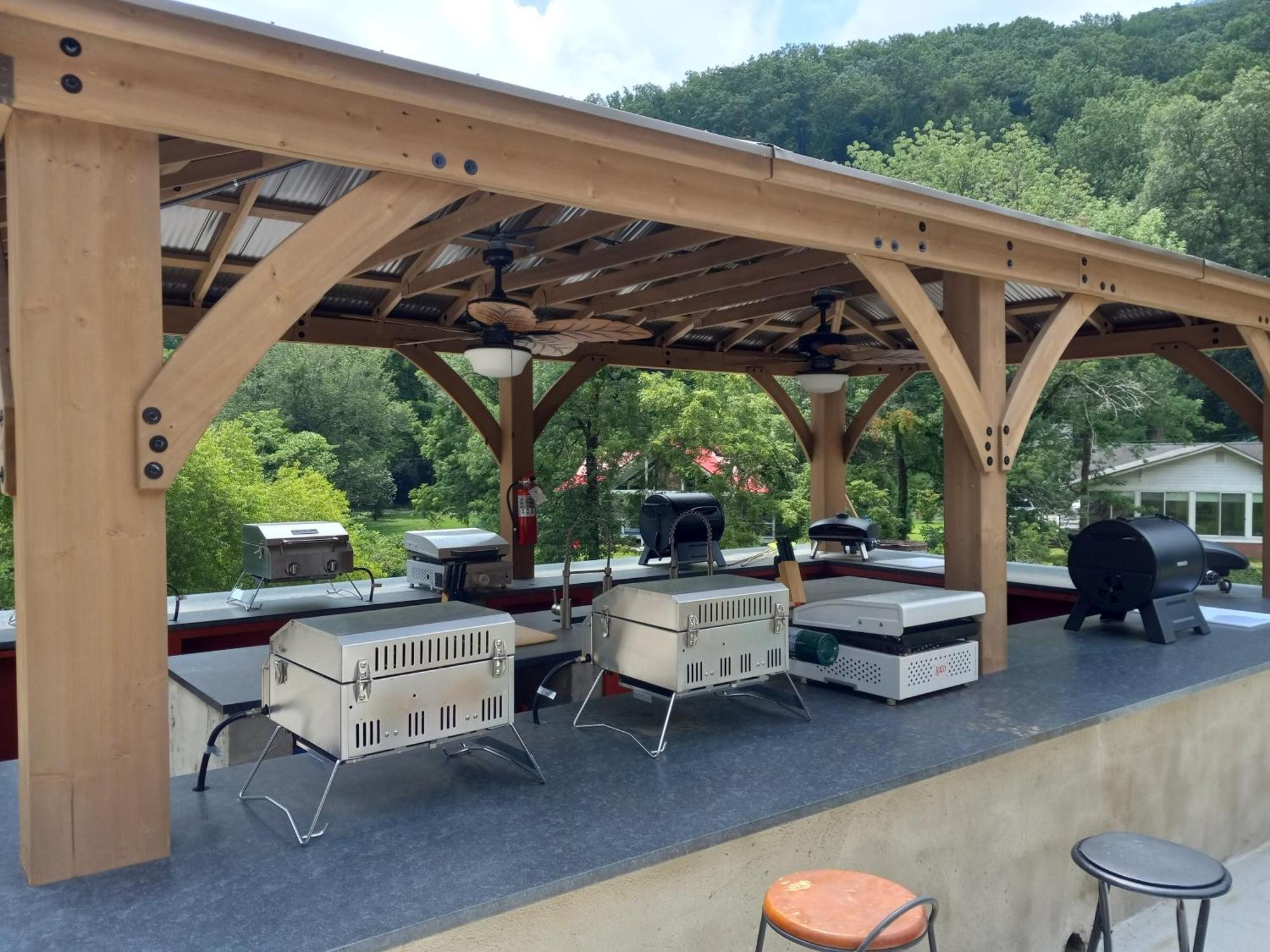 Carter Lodge - On The River Chimney Rock Extérieur photo