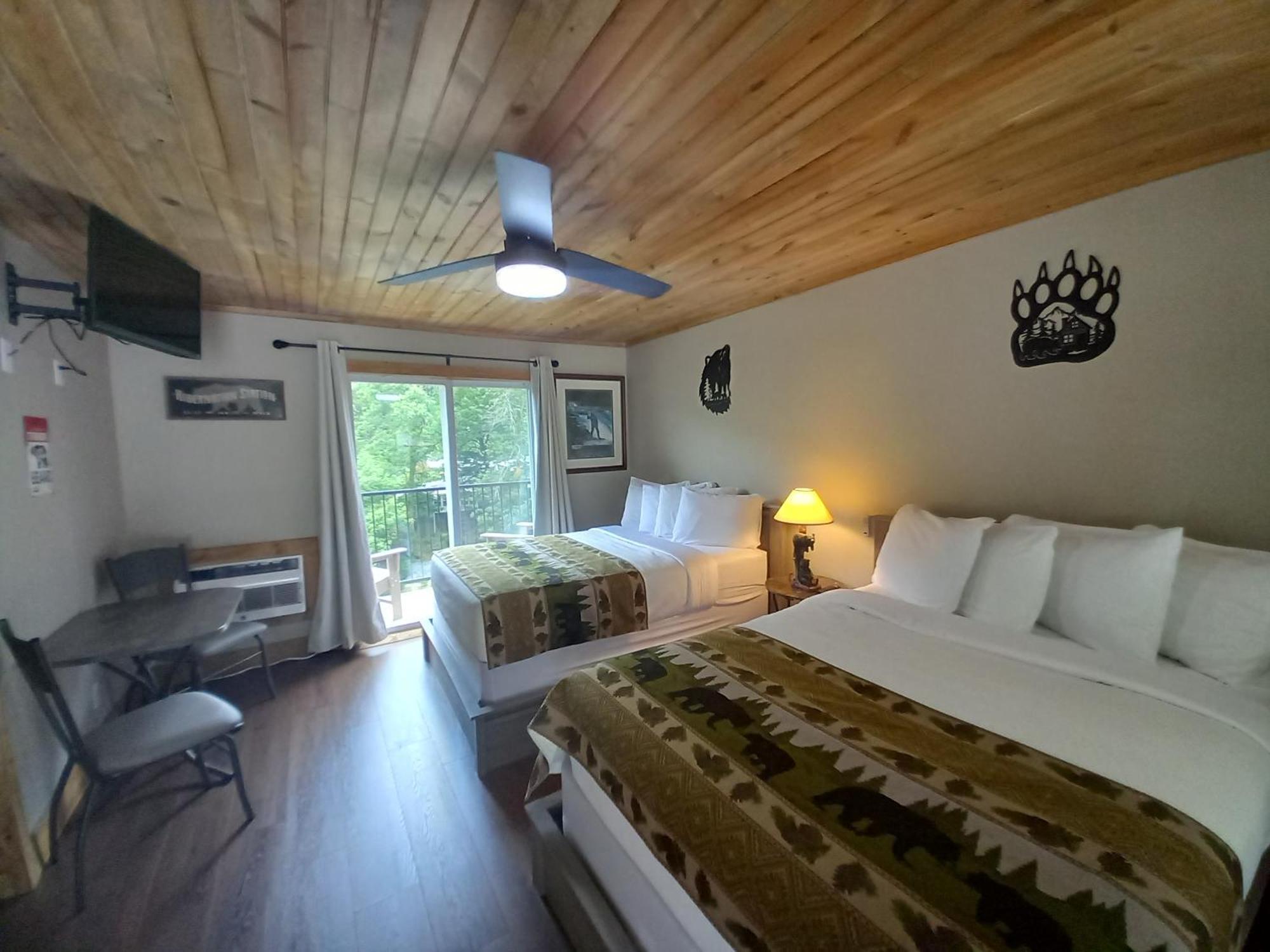 Carter Lodge - On The River Chimney Rock Extérieur photo